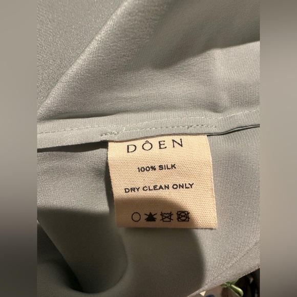 Doen Camri Top in Dusty Blue - Picture 7 of 8